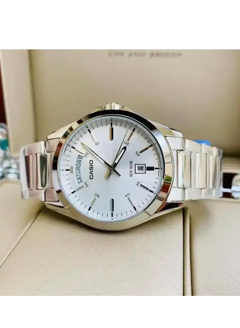 CASIO ساعة يد للرجال MTP-1370D-7A3VDF بقرص أبيض تناظري مع سوار من الفولاذ المقاوم للصدأ - Image 2