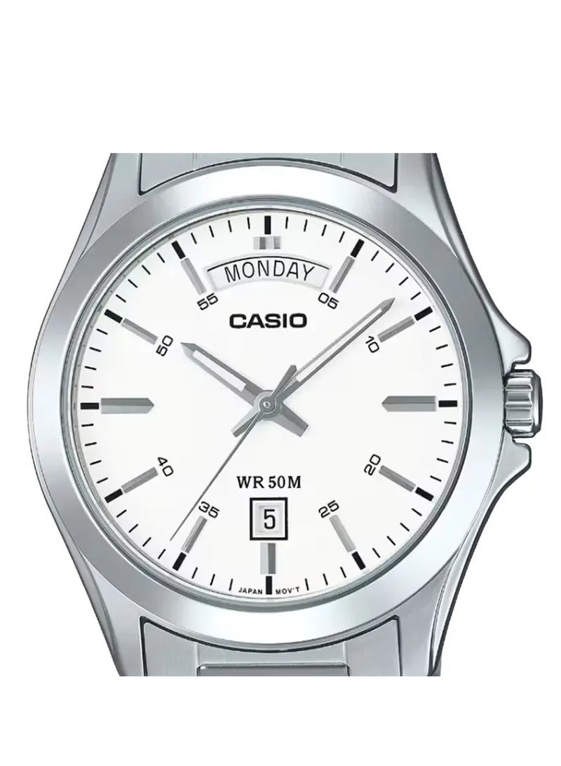 CASIO ساعة يد للرجال MTP-1370D-7A3VDF بقرص أبيض تناظري مع سوار من الفولاذ المقاوم للصدأ - Image 3
