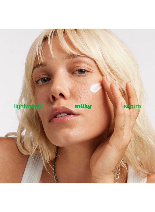يوث تو ذا بيبول - مصل الوجه Superfood Skin Drip Smooth + Glow Barrier - مع الكرنب والببتيد والنياسيناميد والسيراميد - يقوي حاجز البشرة + يوحد لون البشرة - نباتي، خالٍ من القسوة (1 أونصة سائلة) - Image 1
