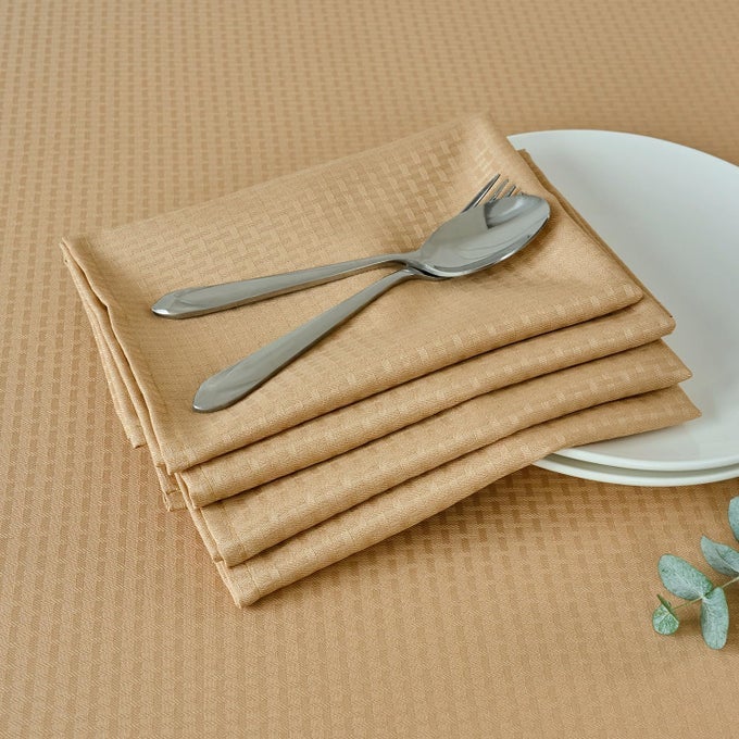 CLOTH NAPKINS 20 X 20 INCH WEAVED TEXTURE PATTERN SOFT COMFORTABLE AND LUXURY SERVIETTE FOR RESTAURANT FAMILY DINNERS WEDDINGS PARTIES AND BANQUETS SET OF 4 PIECES BEIGE