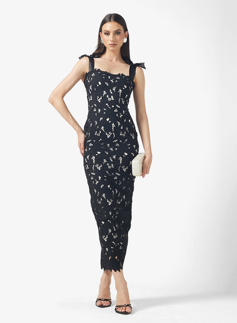 Ella Limited Edition Shift Lace Dress - Image 1