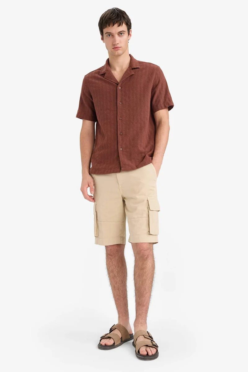 ديفاكتو Regular Fit Polo Neck Jacquard Short Sleeve Shirt