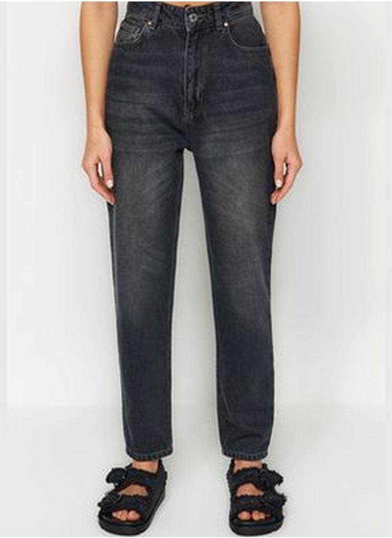 trendyol Black High Waist Mom Jeans  - Image 4