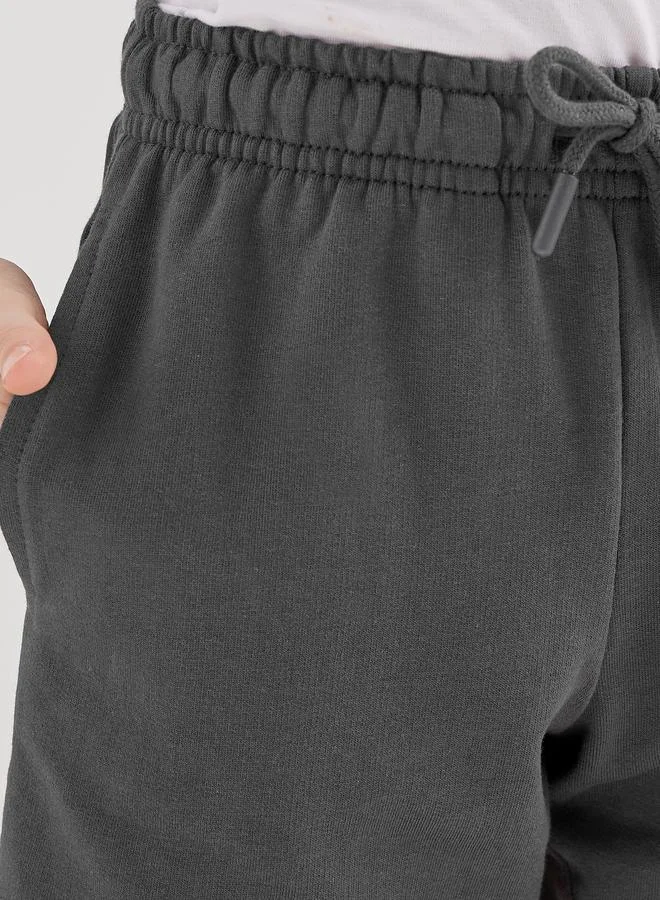 ستايلي شورت ستايلي بويز موحد للمدرسة بلون سادة مع رباط