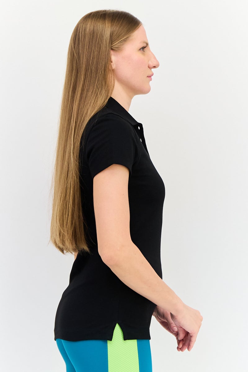 PUMA تي شيرت بولو نسائي بقصة عادية بأكمام قصيرة وشعار العلامة التجارية، أسود - Image 3