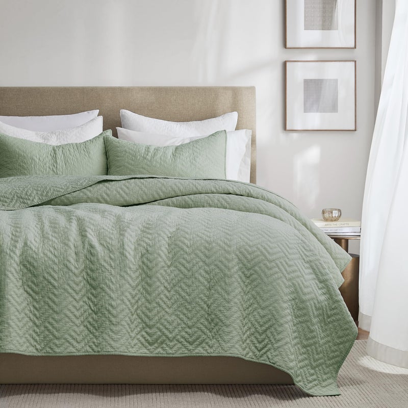palassio Sage Green 100% Cotton Quilt Queen Size Bedding Sets with 2 Pillow Shams, Lightweight Textured Farmhouse Country Bedspread Soft Shabby Chic Patterned Coverlet for All Season, 3 Pieces - Image 1