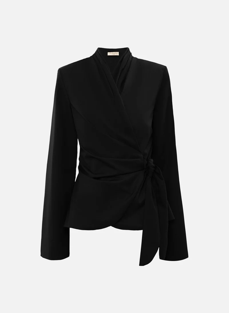 ليتشي بلوزة واسعة مع شرائط خصر