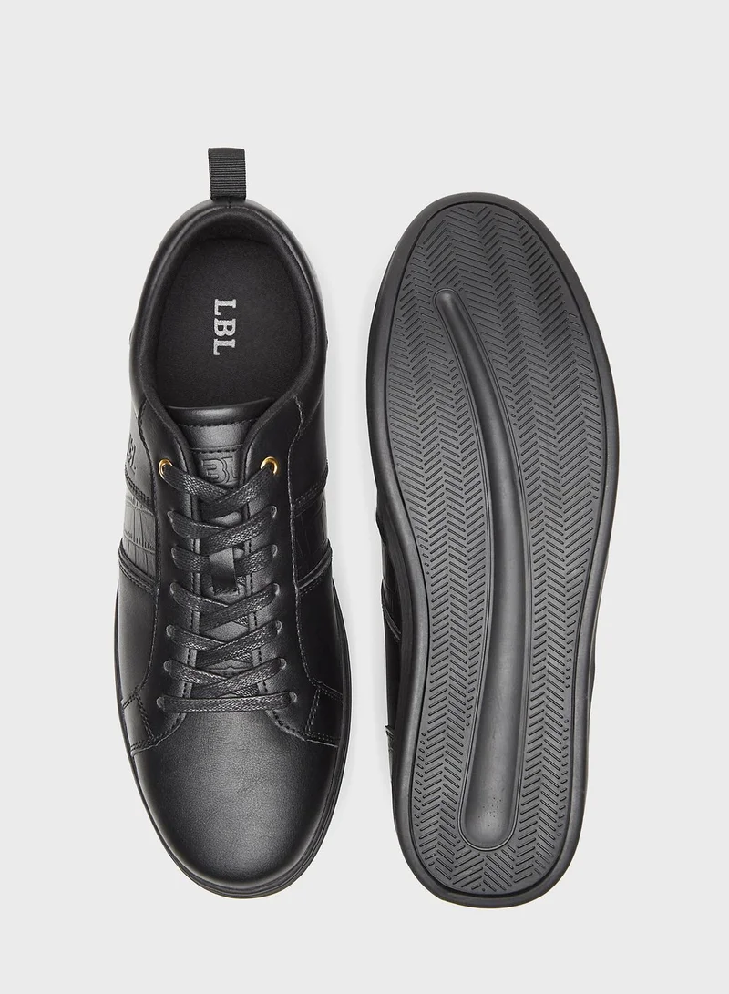 شو اكسبرس Casual Low Top Sneakers