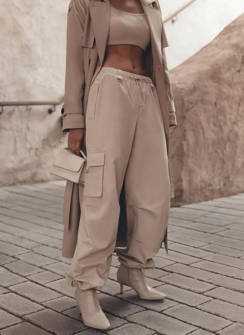 ليتشي بنطال واسع كارغو بحزام عند الحافة