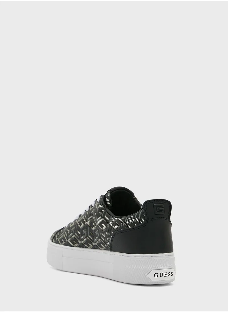 GUESS Giaa5 Cube Low Top Sneakers