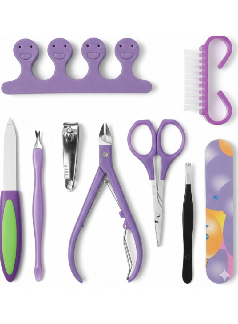 مجموعة عناية متكاملة للأظافر والباديكير المنزلية باللون البنفسجي تشمل 8 أدوات أساسية: فواصل أصابع القدم المرحّة على شكل وجوه، فرشاة أظافر لتنظيف الأظافر واليدين، مبرد أظافر معدني لتشكيل الأظافر بدقة، أداة دفع وإزالة الجلد الميت للباديكير والمانيكير، قصافة أظافر معدنية كلاسيكية، قصافة جلد ميت دقيقة، مقص أظافر صغير بأمان، ملقط دقيق للاستخدامات الدقيقة، ومبرد أظافر كرتوني/رملي لتنعيم حواف الأظافر – مجموعة عملية وعصرية مثالية للاستخدام المنزلي والشخصي لجميع أنواع الأظافر واليدين والقدمين - Image 1