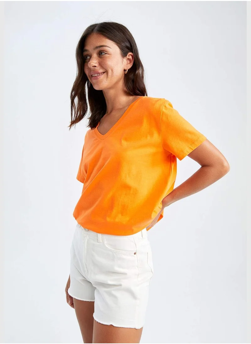 DeFacto Relaxed Fit V Neck T-Shirt