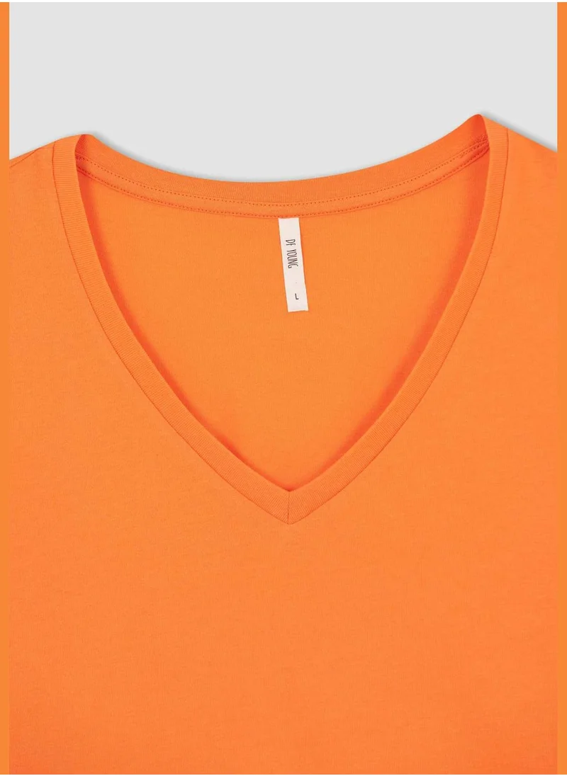 DeFacto Relaxed Fit V Neck T-Shirt