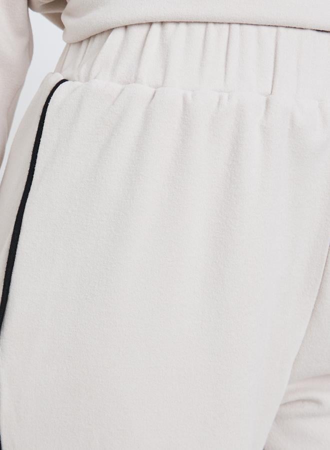 ستايلي جوغر بتفاصيل شريط جانبي - Image 3