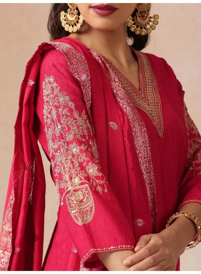 trueBrowns trueBrowns Red Embroidered Straight Kurta Pant Dupatta Set