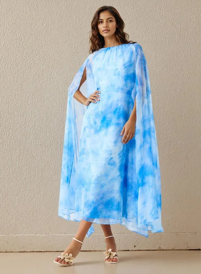 ايكونيك فستان ماكسي أيقوني بطبعة كيب