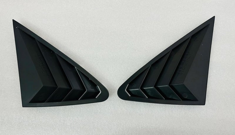 AUTO MT منافذ نافذة جانبية سوداء من فيرتوس، ستارة نافذة خلفية خفيفة الوزن من بلاستيك ABS لفتحة نافذة السيارة، ستارة نافذة خلفية مقاومة للخدش 2 قطعة - Image 3