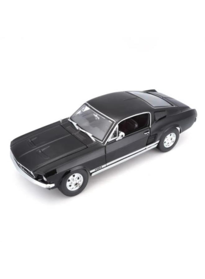 Maisto Special Edition 1:18 Scale 1967 Ford Mustang GTA Fastback - Image 1