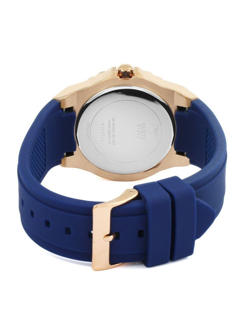 GUESS سوار سيليكون متعدد الوظائف باللون الأزرق الفاتح للنساء - W1053L1 - 38 مم  - Image 5