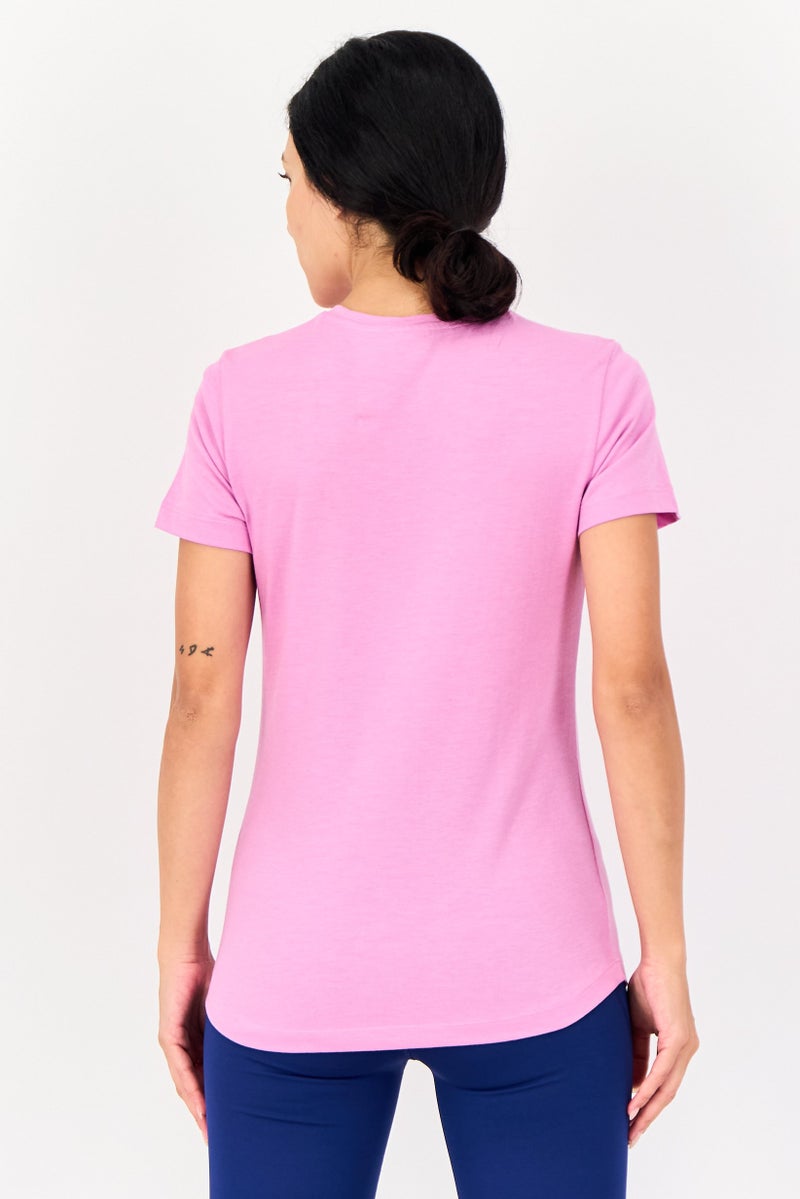 PUMA تي شيرت نسائي بقصة عادية بأكمام قصيرة، بنفسجي - Image 3