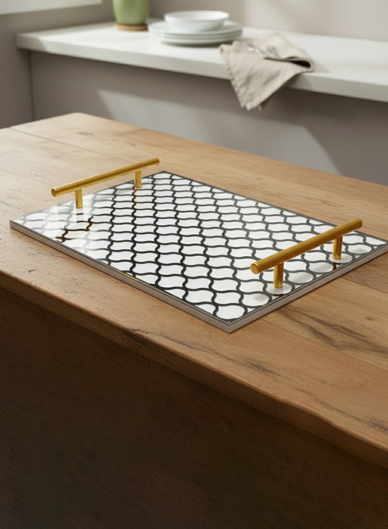 لوحة صينية تقديم من الأكريليك بتصميم مزخرف ومقابض معدنية ذهبية اللون - Image 1