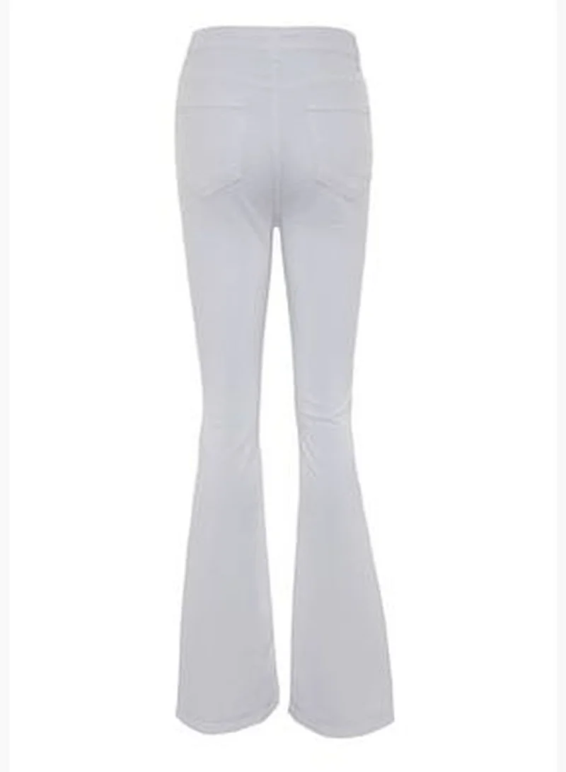trendyol White High Waist Flare Jeans With Buttons In The Front TWOSS23JE00263
