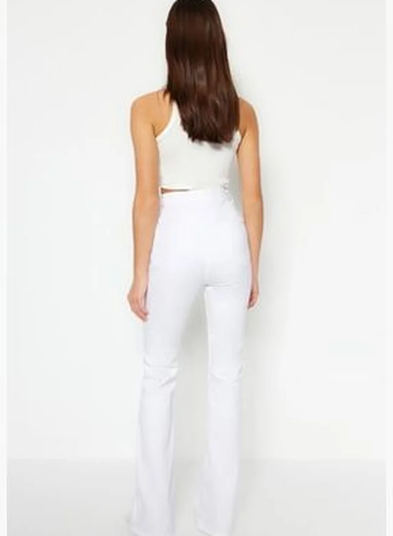 trendyol White High Waist Flare Jeans With Buttons In The Front TWOSS23JE00263