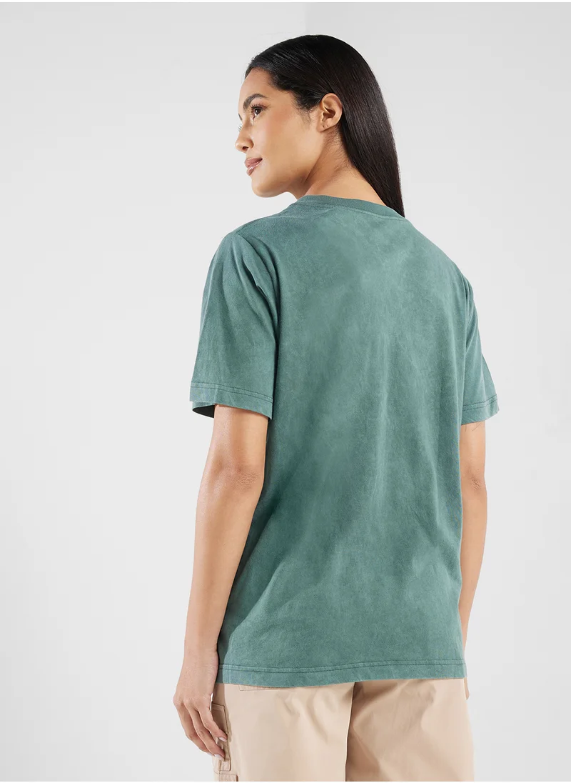 Nike Essential Logo Basketball T-Shirt