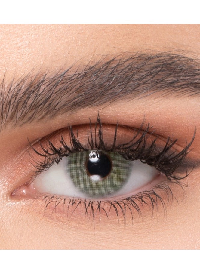 Naturel Natural Core Zircon lenses, a charming look with natural and aesthetic colors. Contact lenses for use.  - Image 1