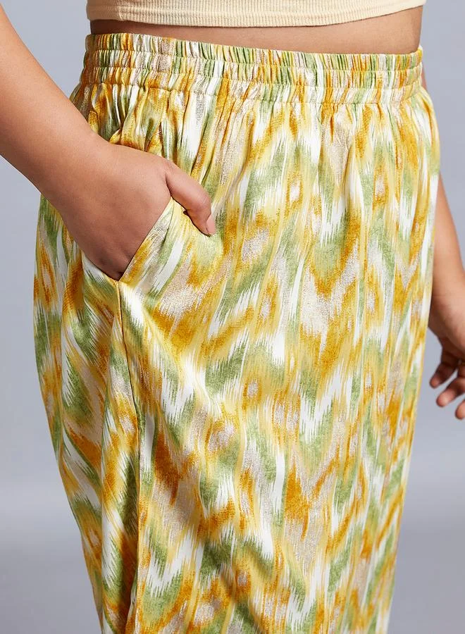 globus Globus Plus Size Yellow Chevron Print Zari Detail Kurta and Pants Workwear Set