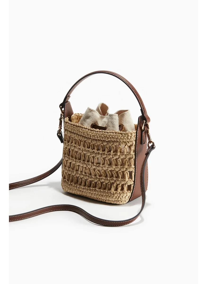 اتش اند ام Straw Crossbody Bag