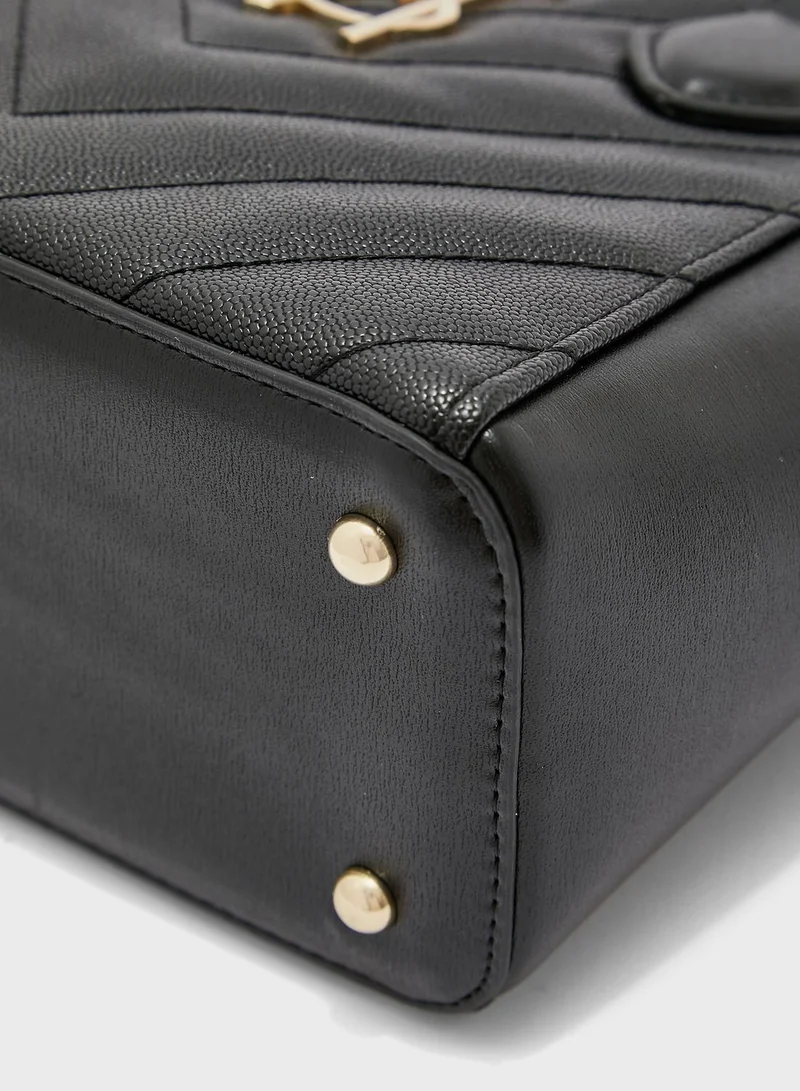 STEVE MADDEN Bisha Quilted Tote