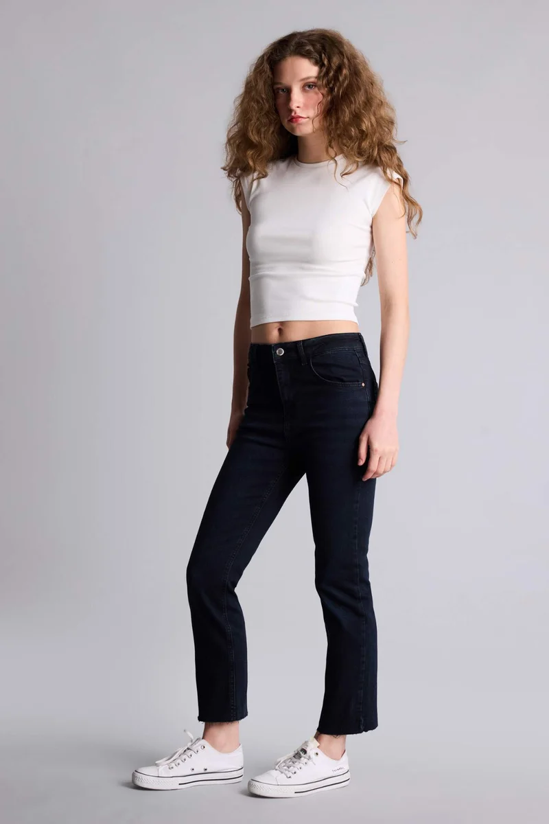 ديفاكتو Crop Flare Fit High Waist Ankle Length Jeans