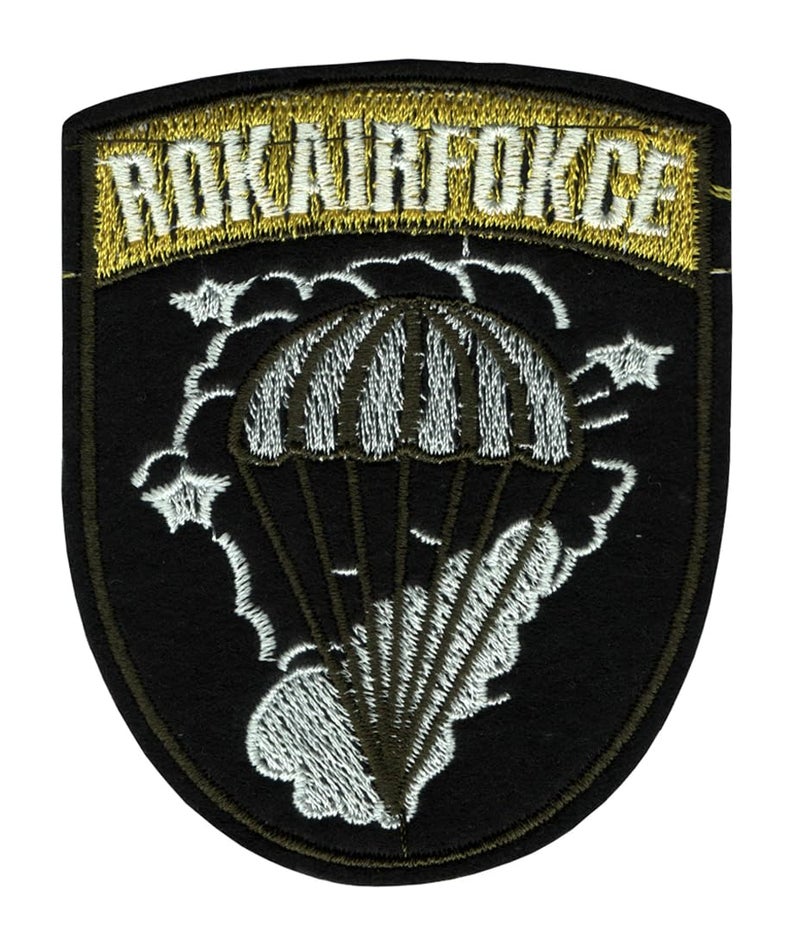 Generic Parachute Applique Embroidered Sew-on Patch ; Size: 9cm x 7cm for Jackets, Bags, T-Shirts, Jeans, Pants, Outdoor Clothing ; Imported from Malaysia (1 Piece). (Code: SBX-4)  - Image 1