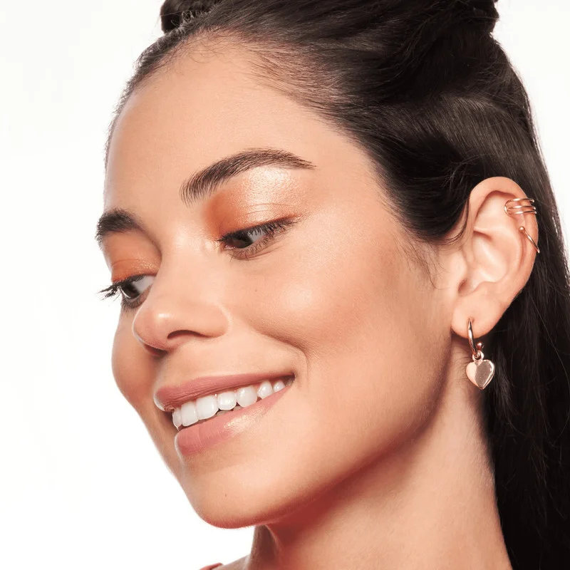 Essence Essence Baby Got Glow Liquid Highlighter 30