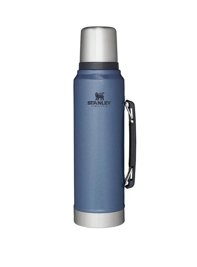 Stanley Stanley Classic Legendary Bottle 1L / 1.1QT Hammertone Lake â€“ BPA FREE Stainless Steel Thermos | Keeps Cold or Hot for 24 Hours | Leakproof Lid Doubles as Cup | Dishwasher Safe | Lifetime Warranty