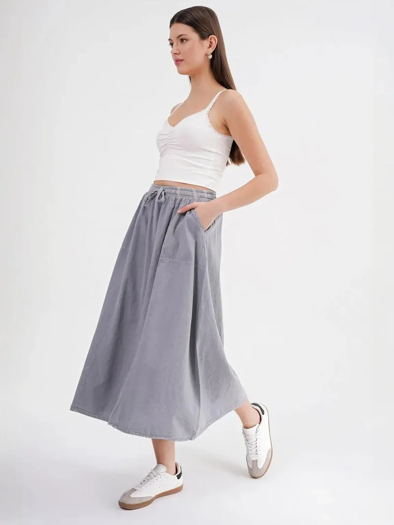 ميكسراي تنورة بخصر مرتفع من البوبلين مع تفاصيل رباط