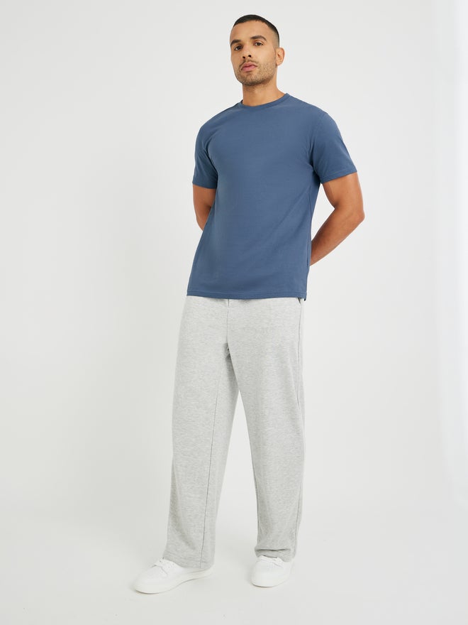 Styli Solid Crew Neck Regular Fit T-Shirt - Image 2