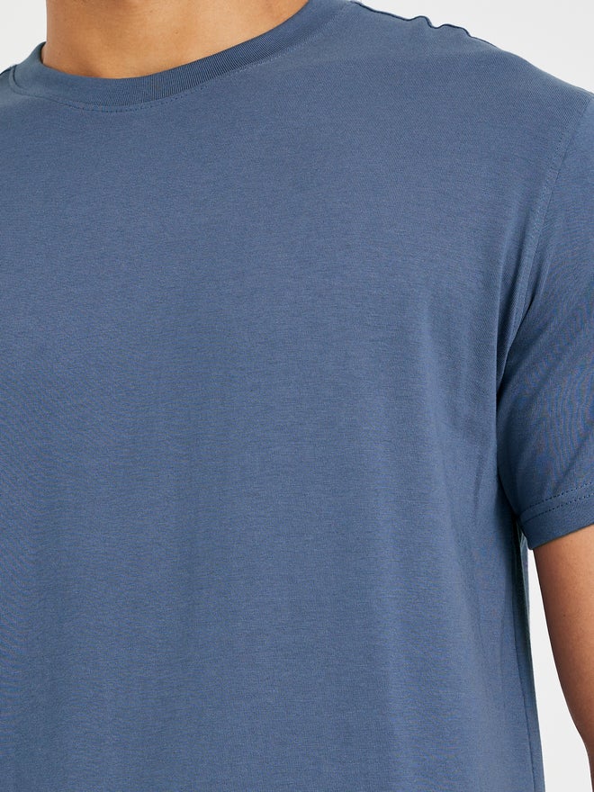 Styli Solid Crew Neck Regular Fit T-Shirt - Image 3