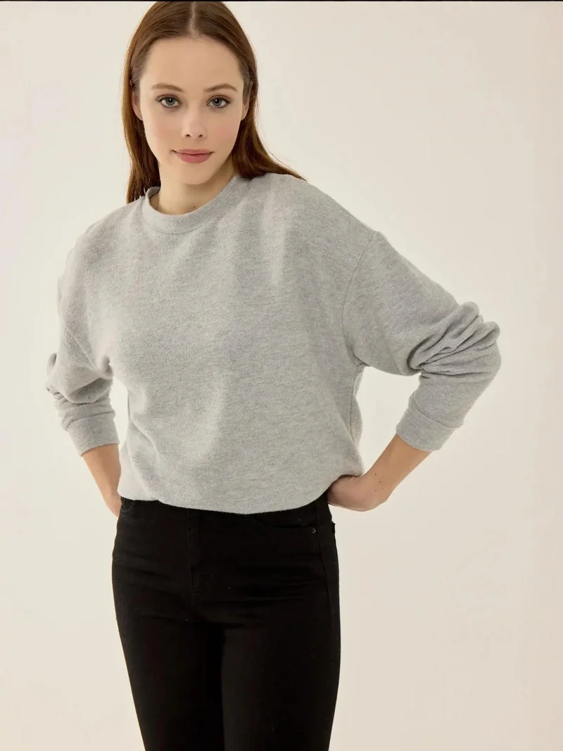 Hiccup Relaxed Fit Basic Sweater