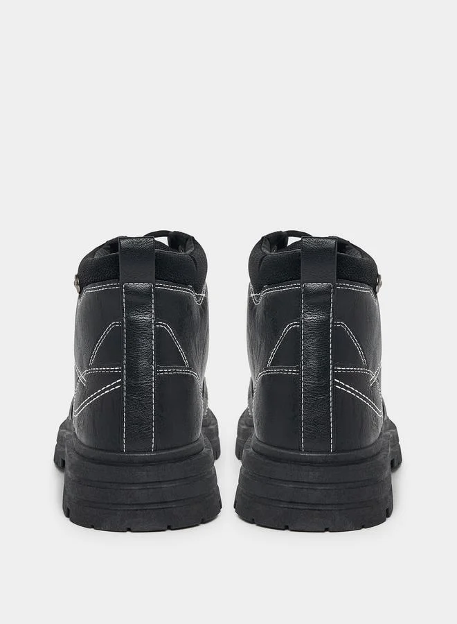 Styli Vintage Round Toe Embroidered Ankle Boots