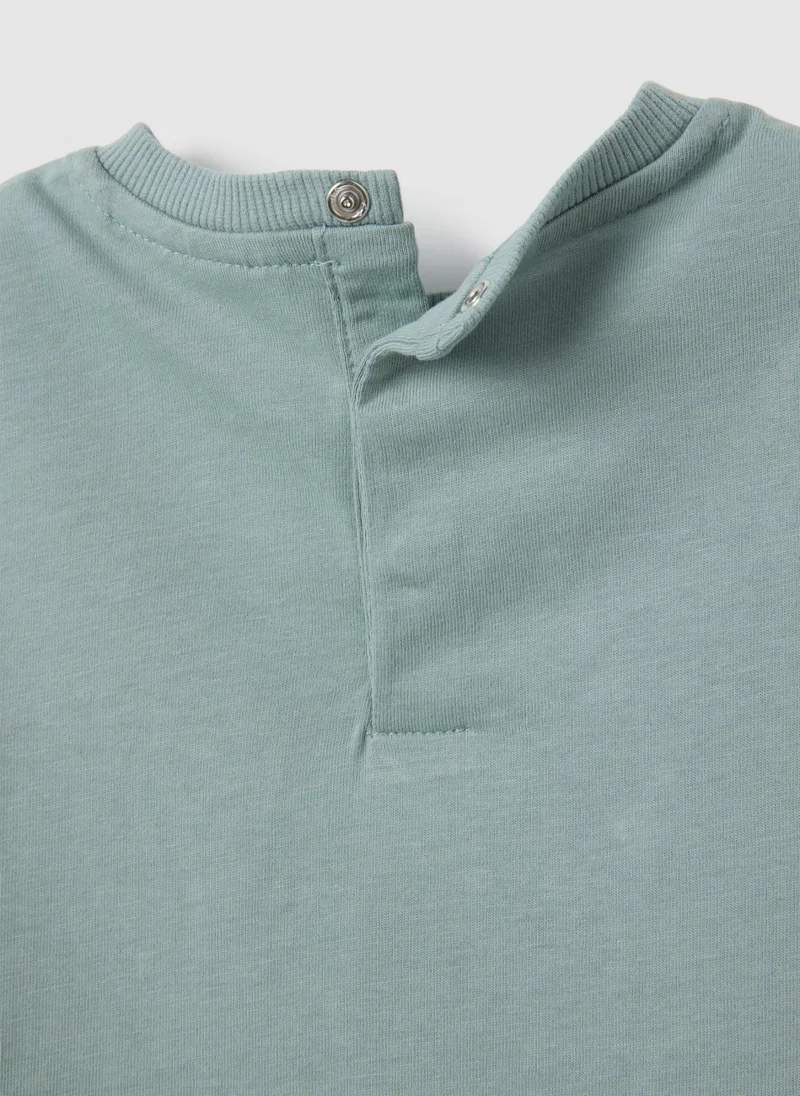 او في اس CHILDREN'S GREEN PURE COTTON T-SHIRT, REGULAR FIT