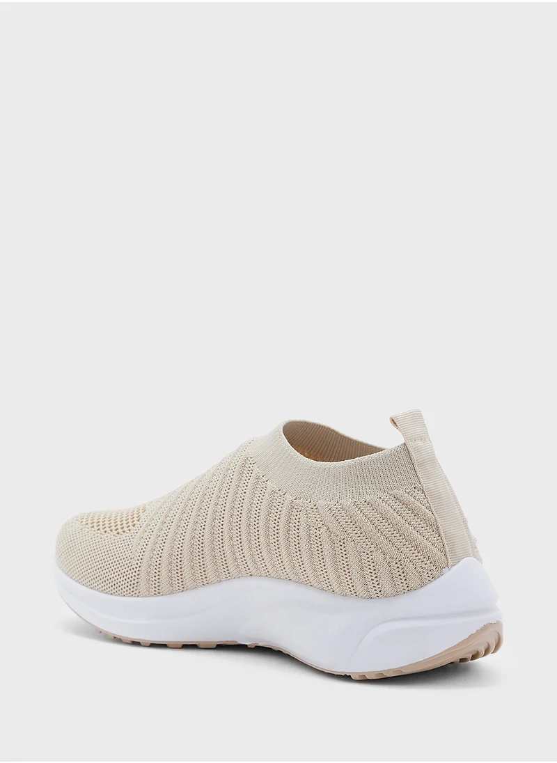 Ginger Wavy Design Knit Slip On Comfort Shoes