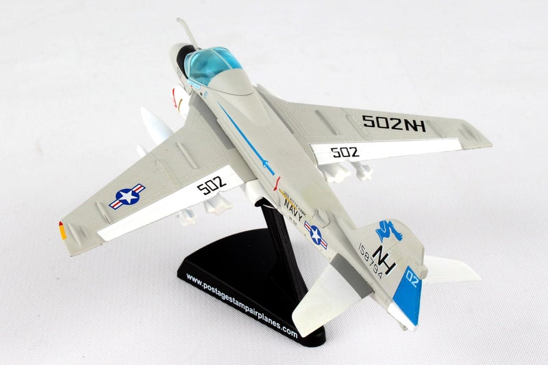 Daron Worldwide Trading Postage Stamp A-6 Intruder Va-52 Knightriders 1/14 Airplane Model - Image 5