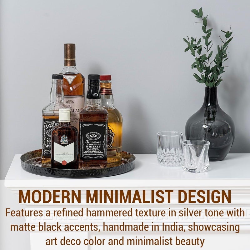 MyGift طبق زينة دائري 12 بوصة بلون فضي مطلي بالألمنيوم المحفور مع لمسة سوداء غير لامعة، مصنوع يدويًا في الهند - Image 2