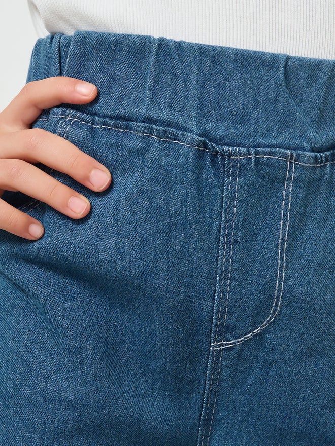 Styli Girls  Blue Flare Jeans with Slit Hem - Image 3