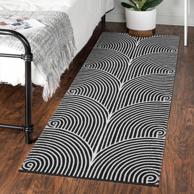 WASHABLE RUNNER RUG 2X5 COTTON WOVEN KITCHEN RUNNER ENTRYWAY RUG BLACK AND WHITE INDOOROUTDOOR THROW CARPET MODERN AREA RUG FOR HALLWAY BEDROOM LAUNDRY ROOM