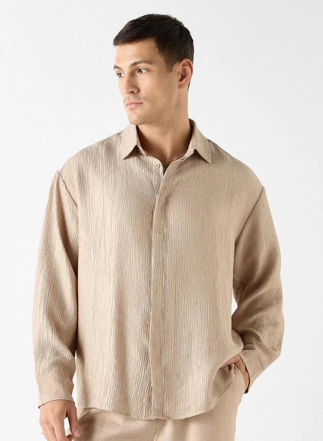 Iconic Iconic Relaxed Fit Textured Collared Shirt with Concealed Button Placket