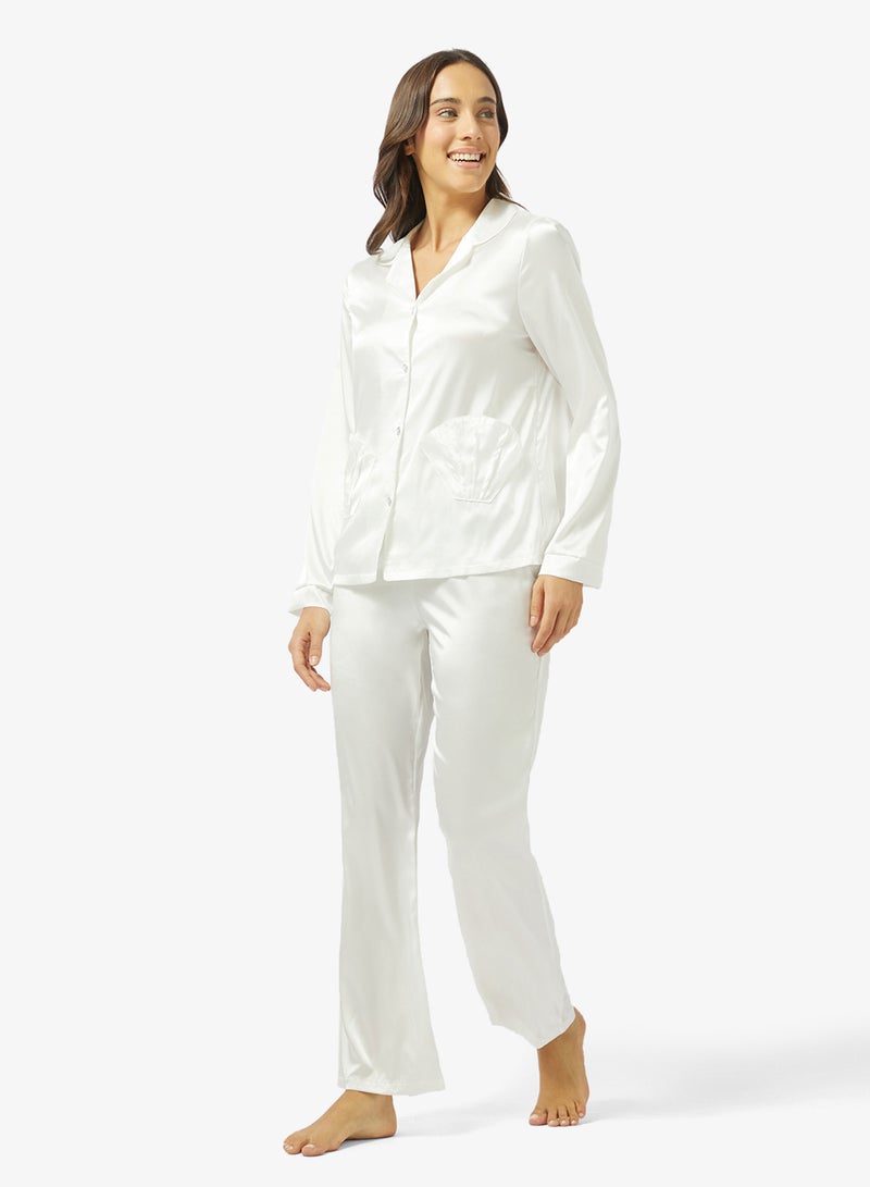 جينجر طقم بيجامة وقميص ساتان بأزرار - Image 1