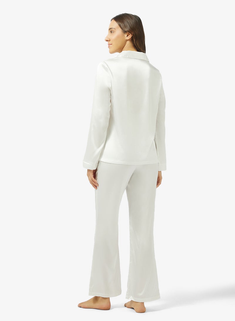 جينجر طقم بيجامة وقميص ساتان بأزرار - Image 2